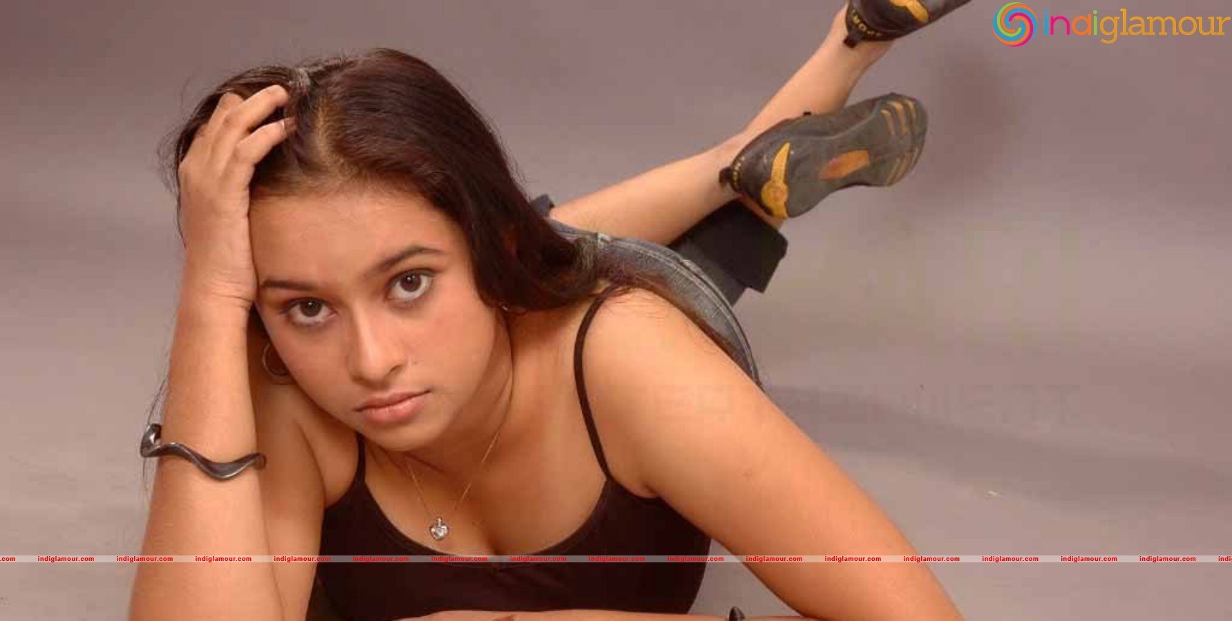 Sri Divya Actress hd photo