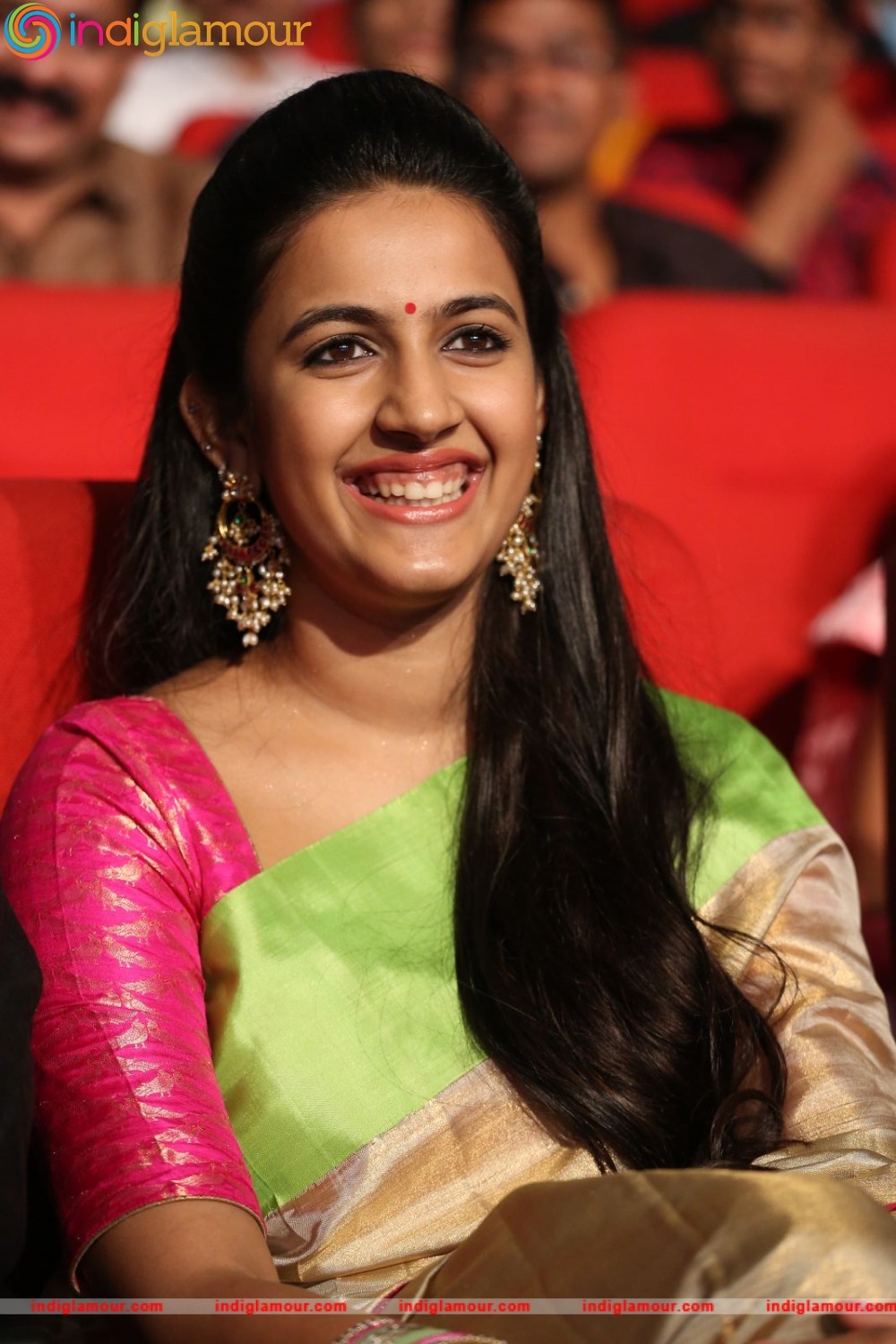 Niharika Konidela Actress hd photo