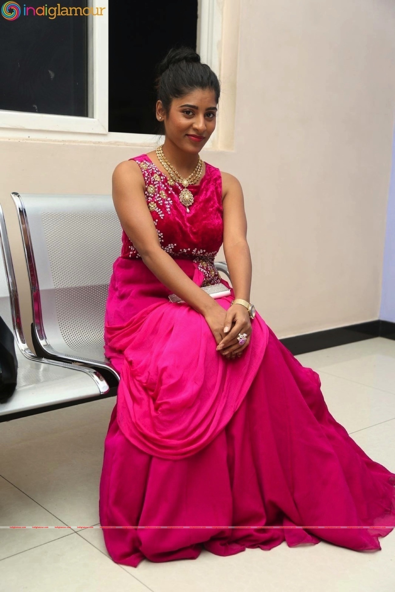 Gayathri Actress hd photo