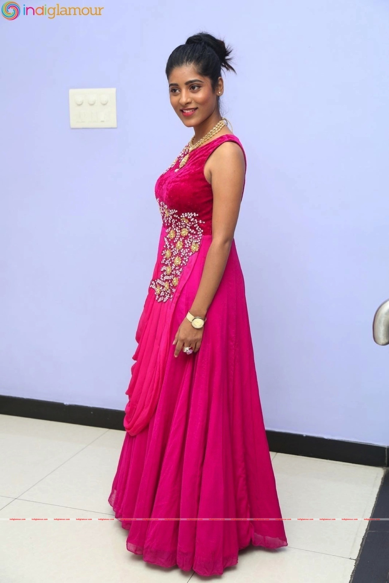 Gayathri Actress hd photo