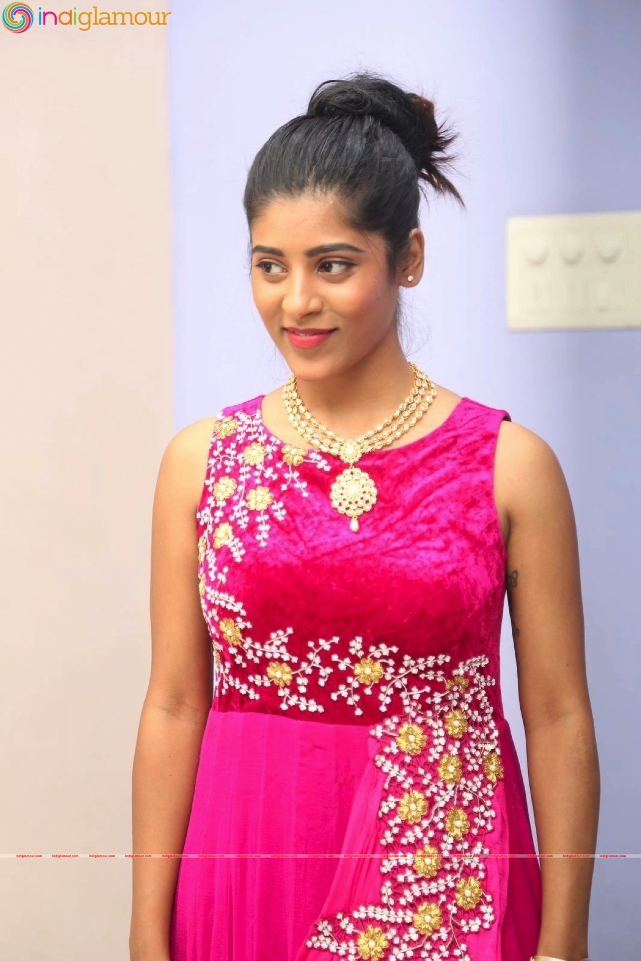 Gayathri Actress hd photo