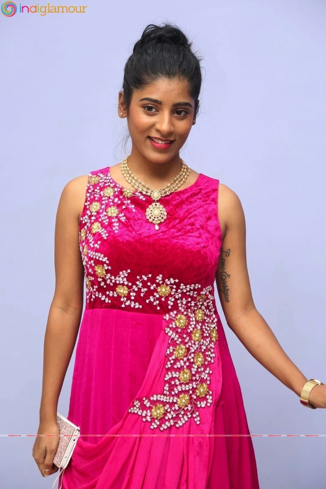 Gayathri Actress hd photo