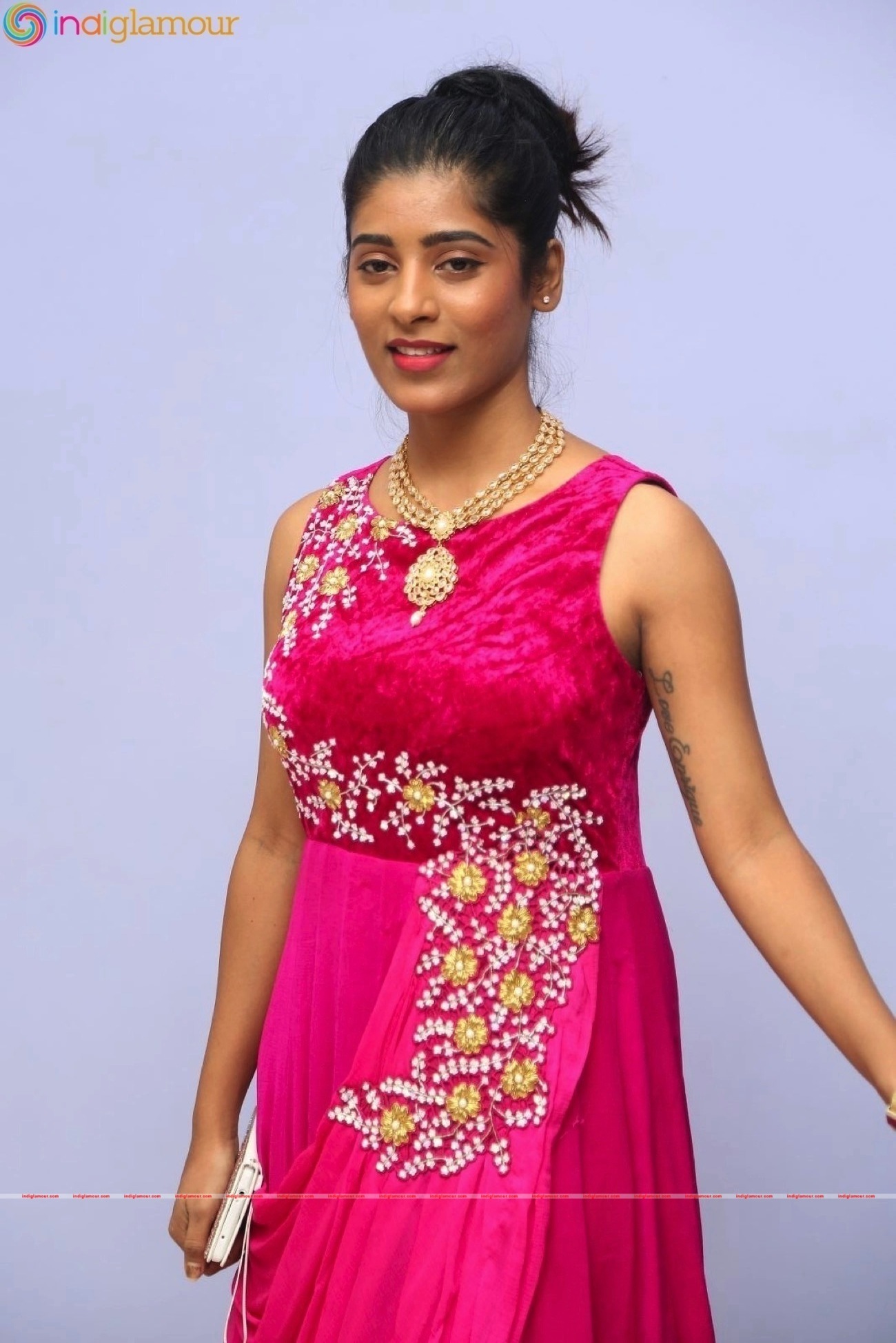Gayathri Actress hd photo