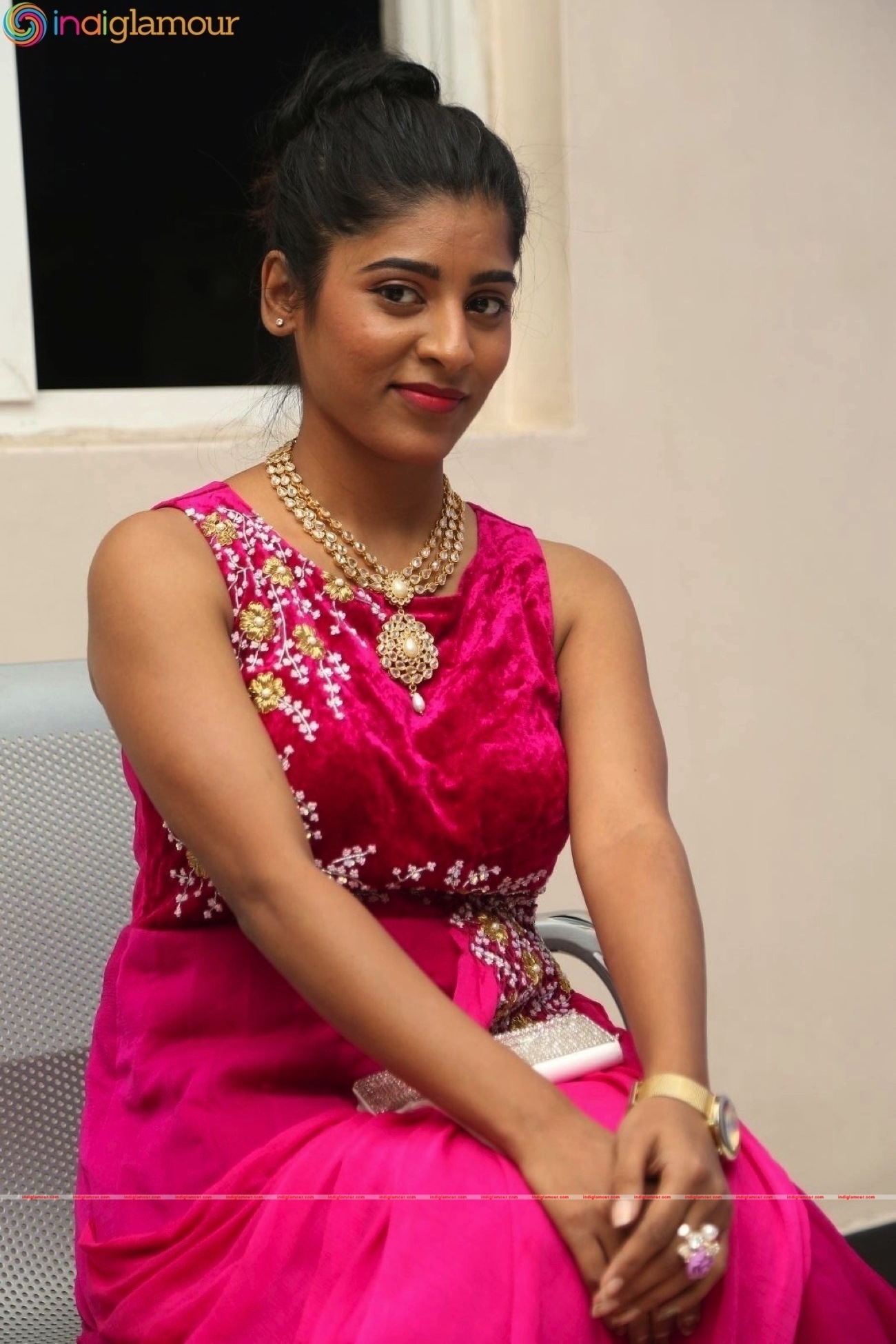 Gayathri Actress hd photo