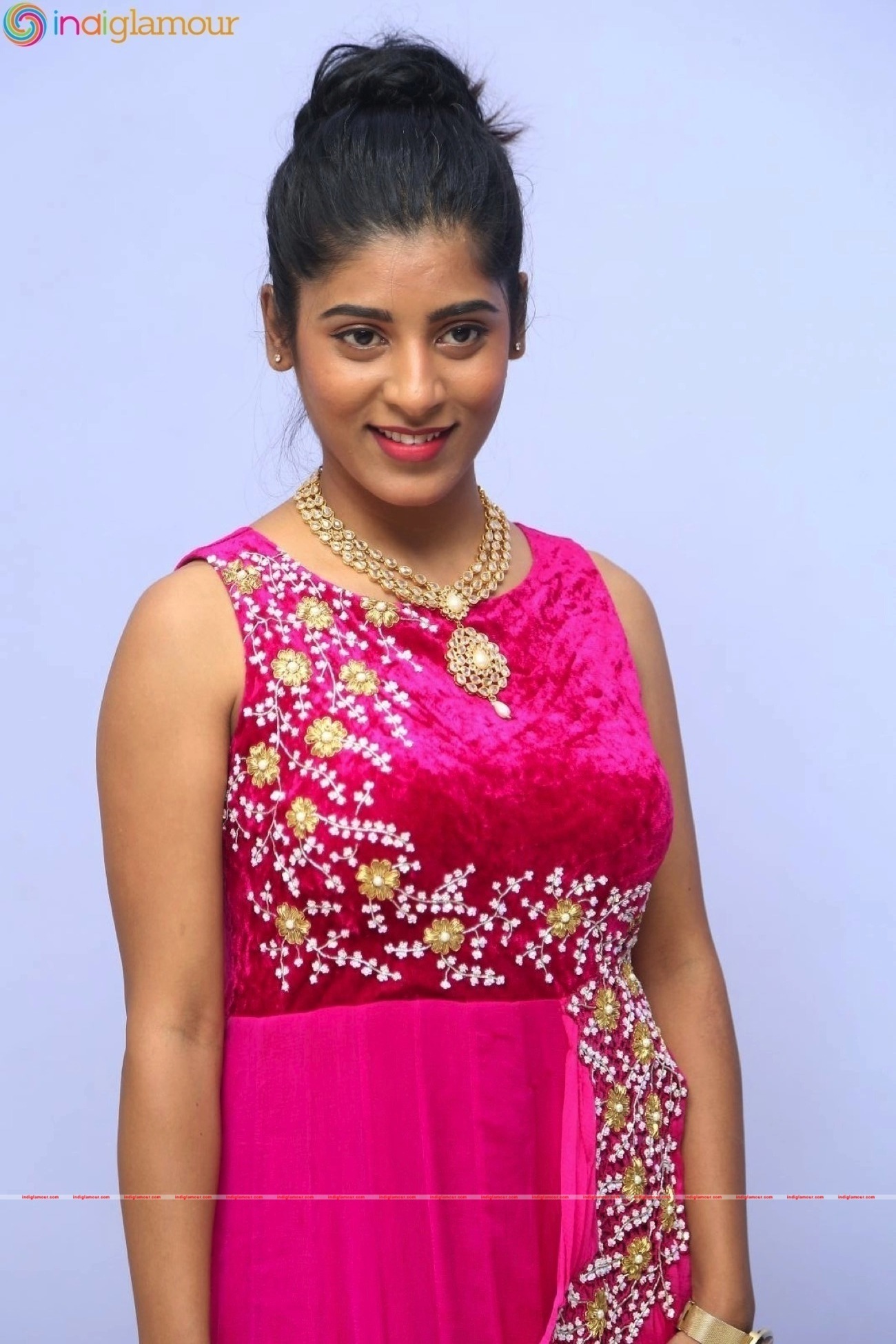 Gayathri Actress hd photo