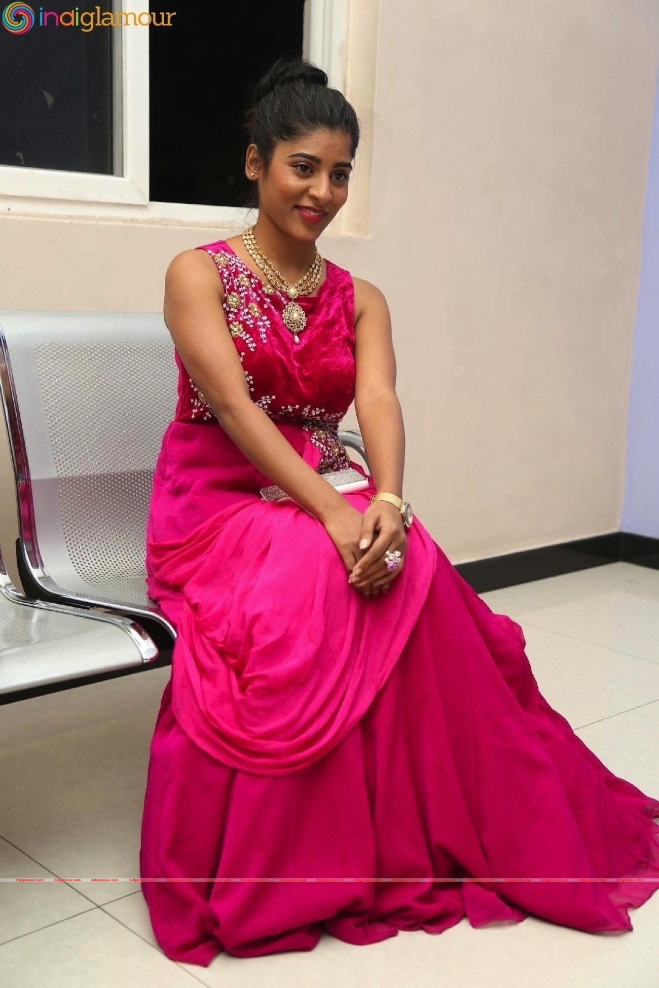 Gayathri Actress hd photo