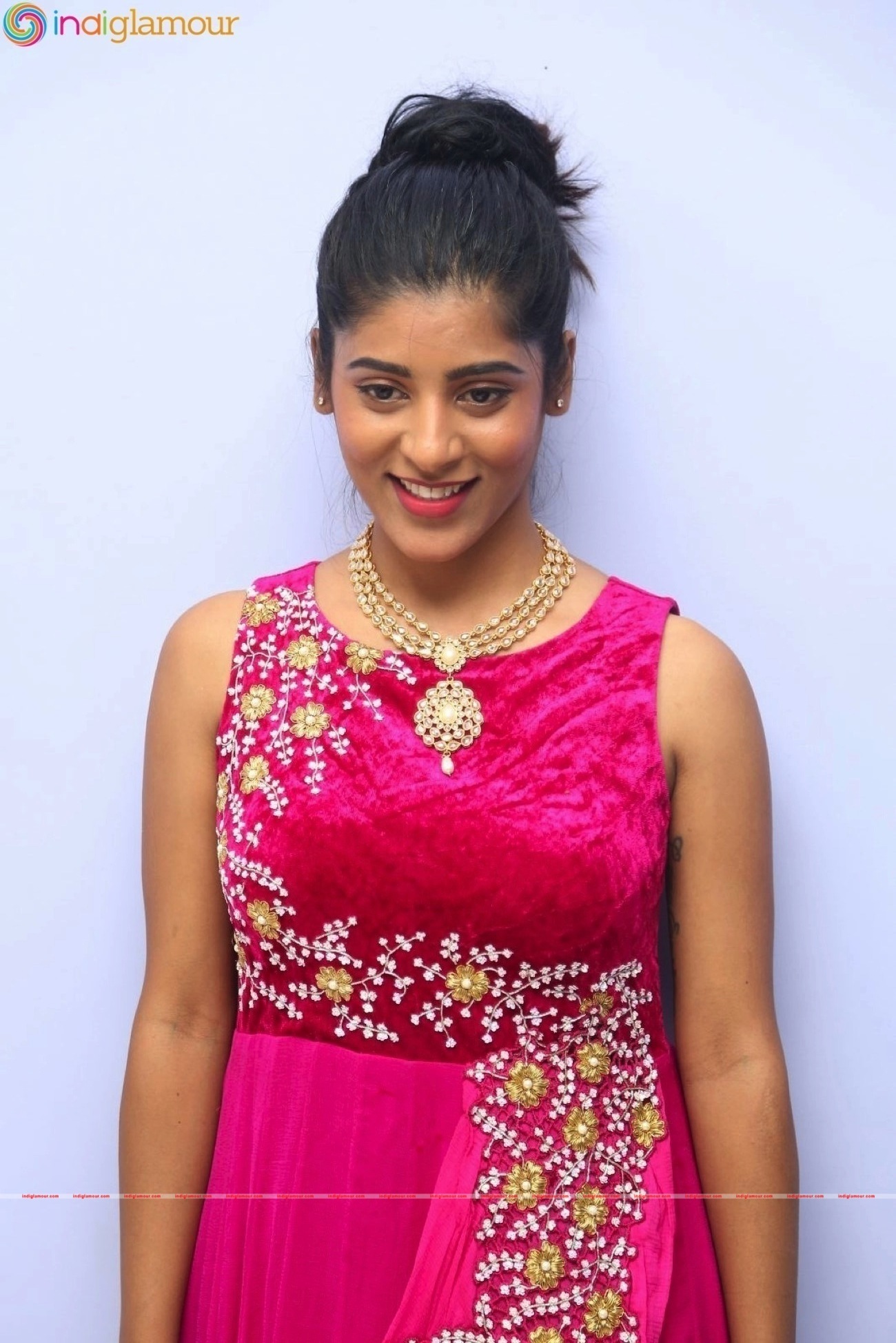 Gayathri Actress hd photo