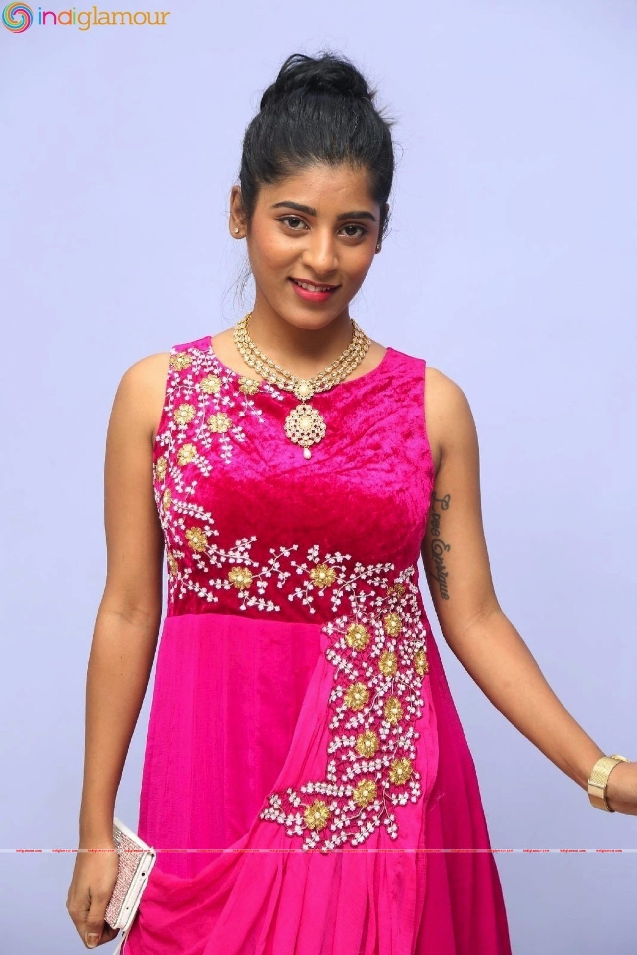 Gayathri Actress hd photo