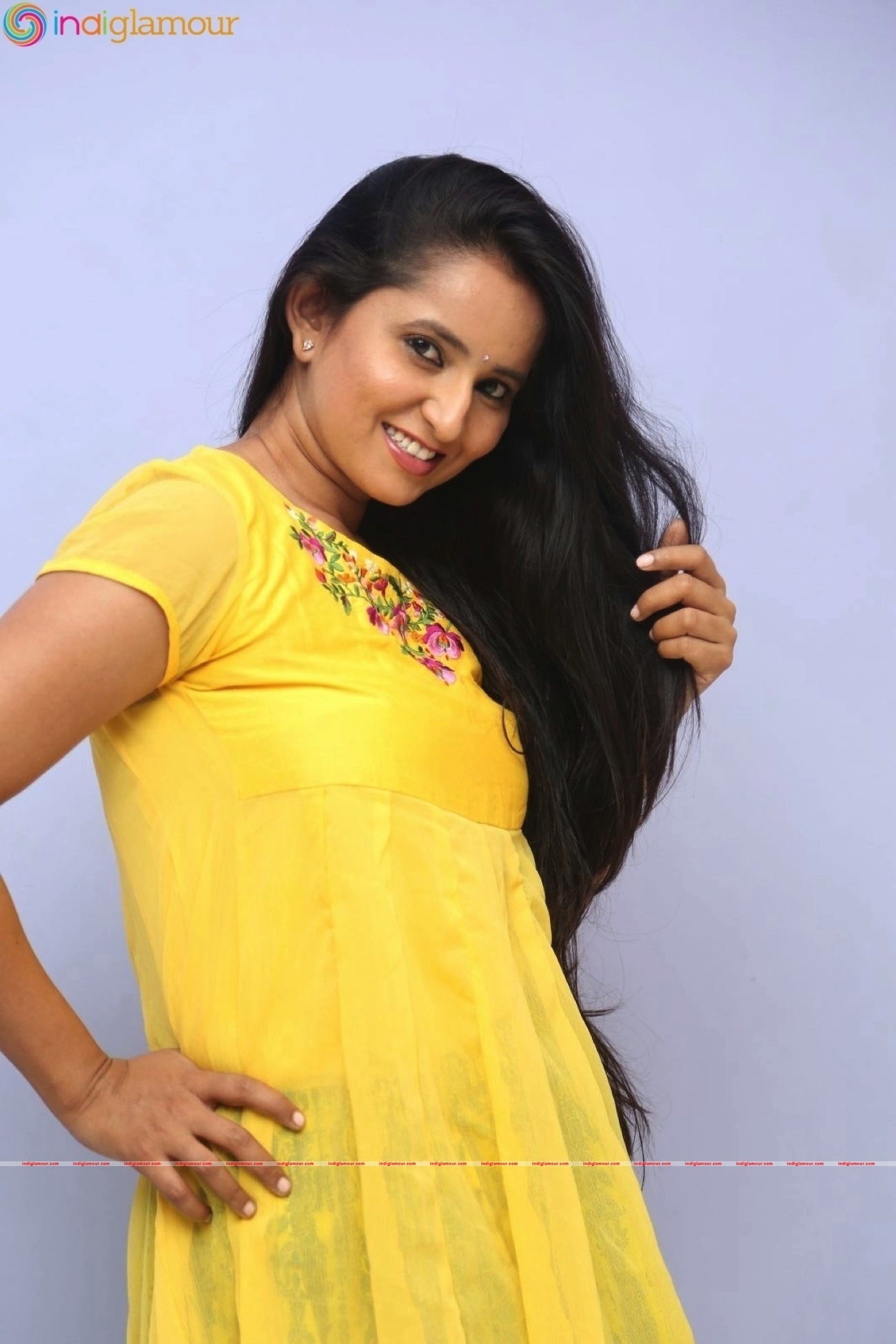 Ishika Singh Actress hd photo