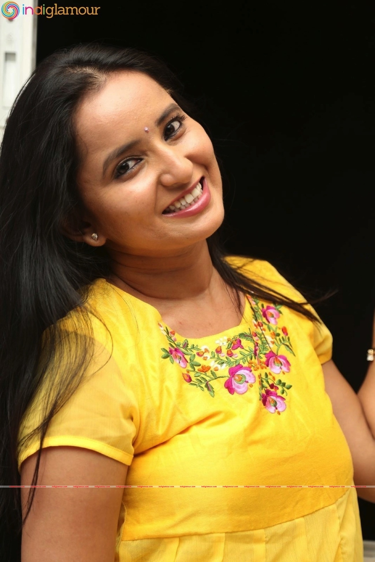 Ishika Singh Actress hd photo