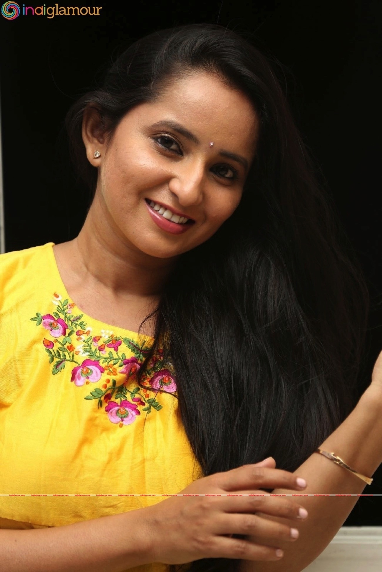 Ishika Singh Actress hd photo
