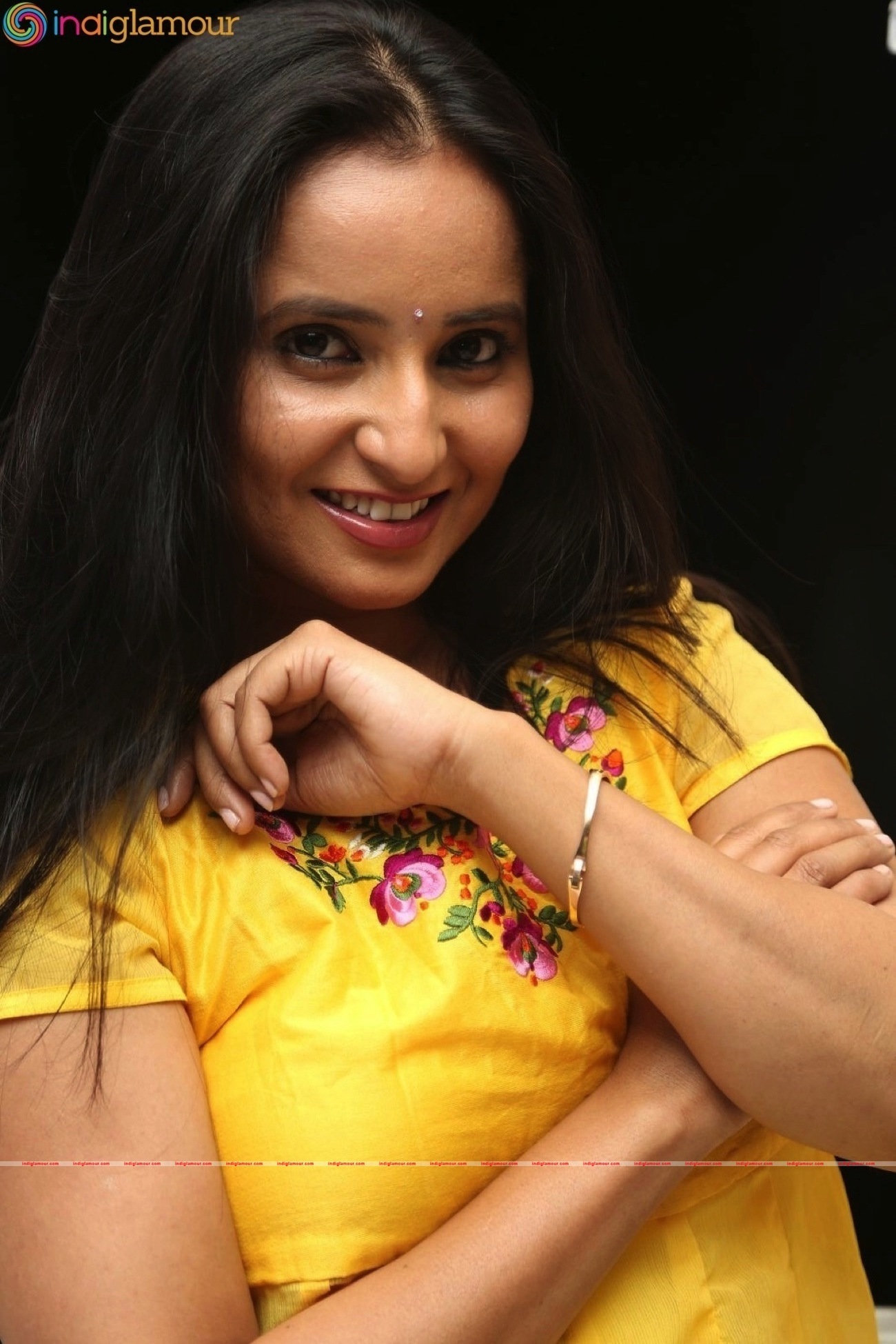 Ishika Singh Actress hd photo
