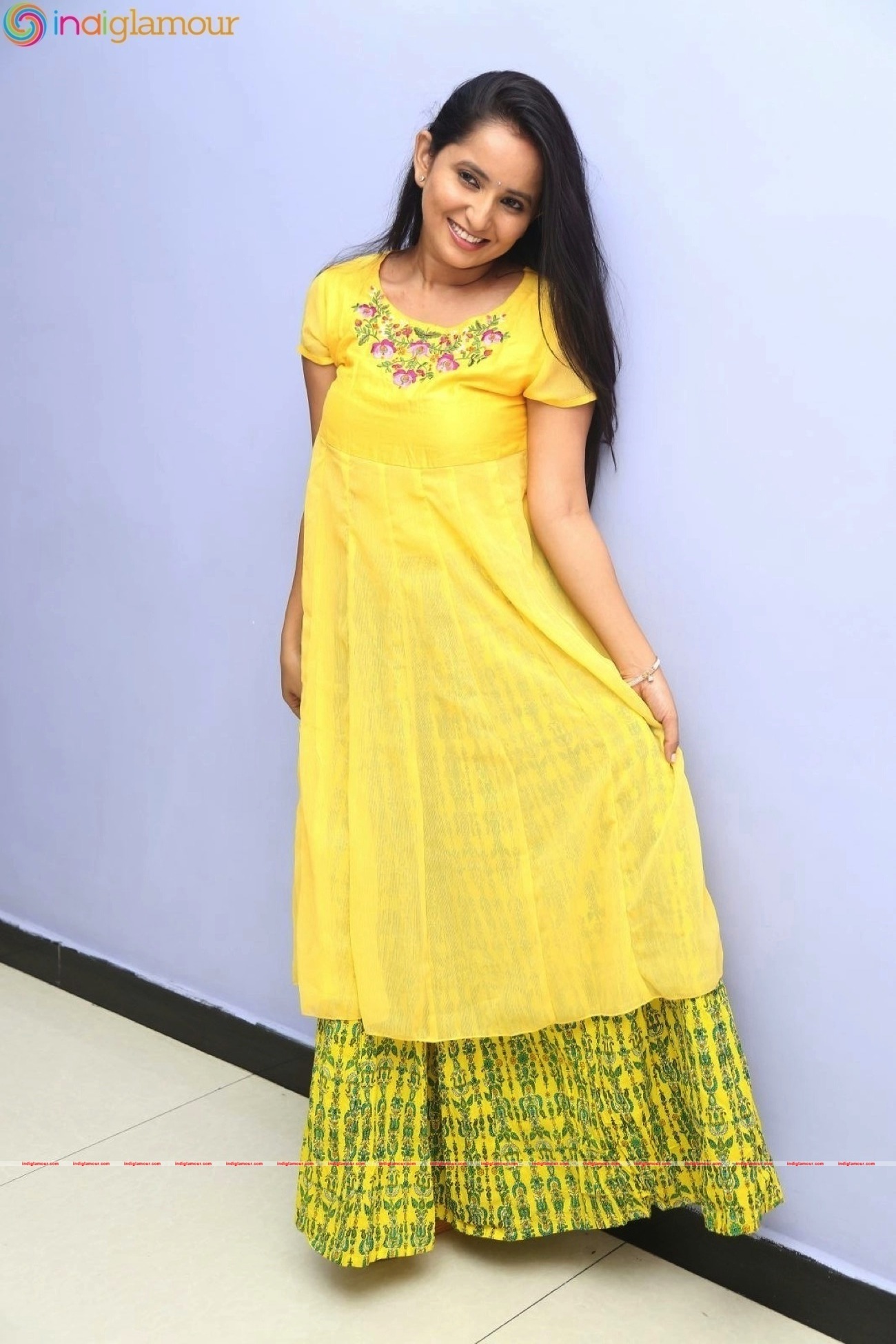 Ishika Singh Actress hd photo