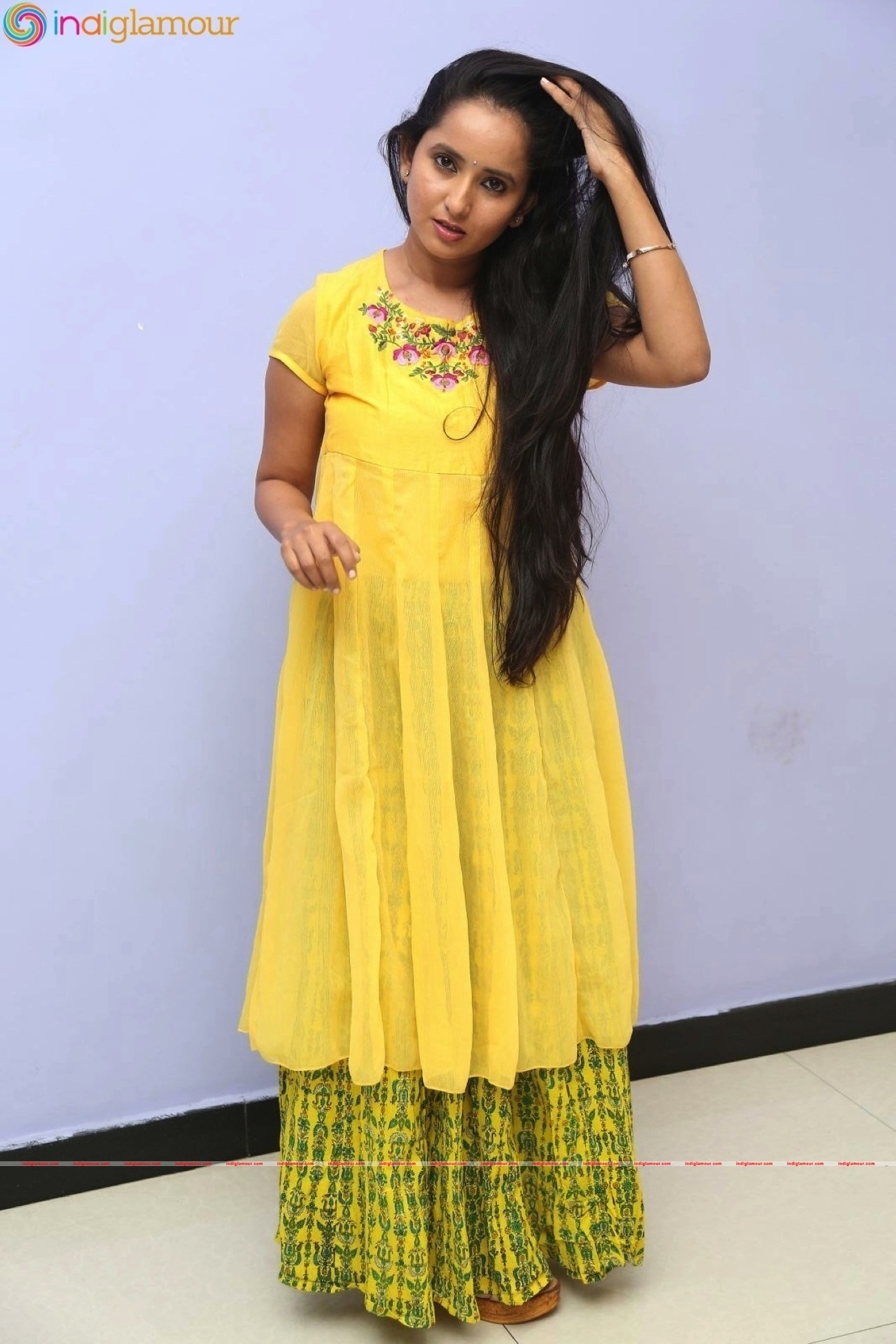 Ishika Singh Actress hd photo