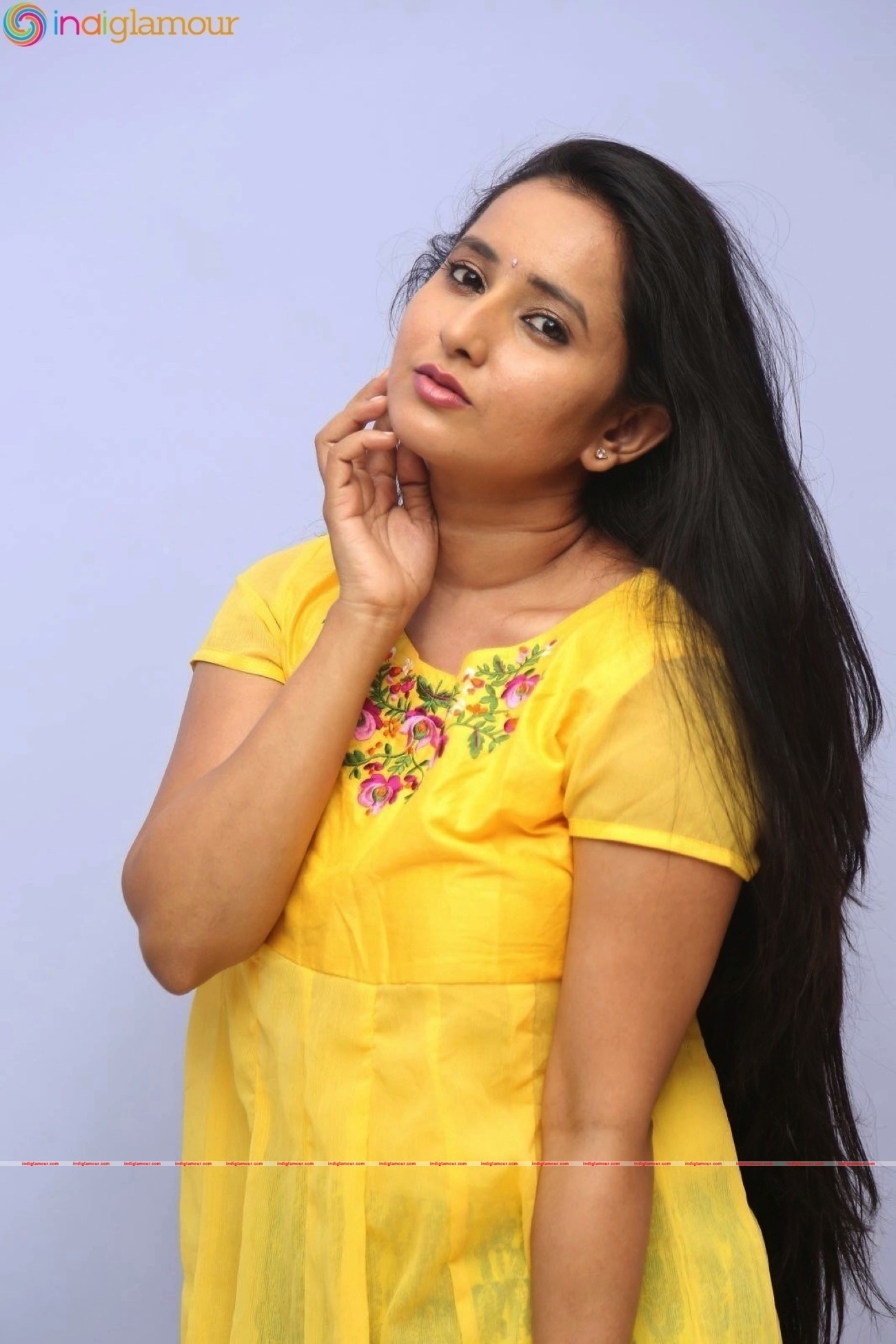 Ishika Singh Actress hd photo