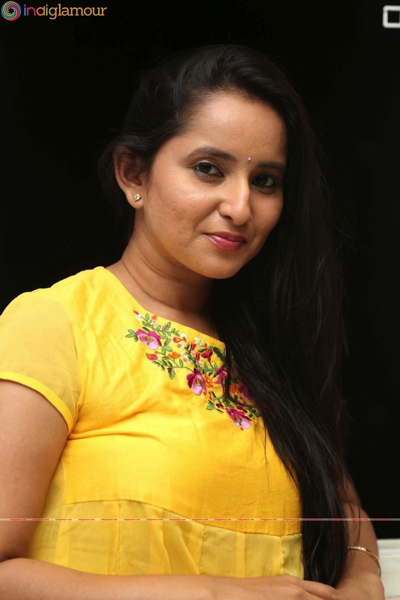 Ishika Singh Actress hd photo