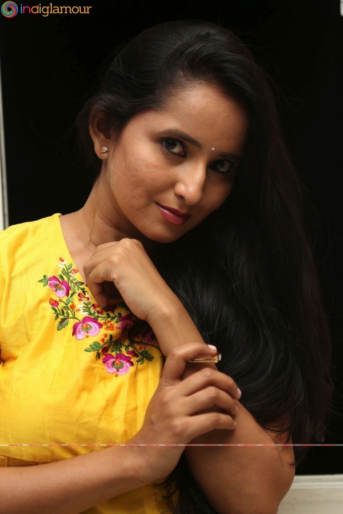 Ishika Singh Actress hd photo