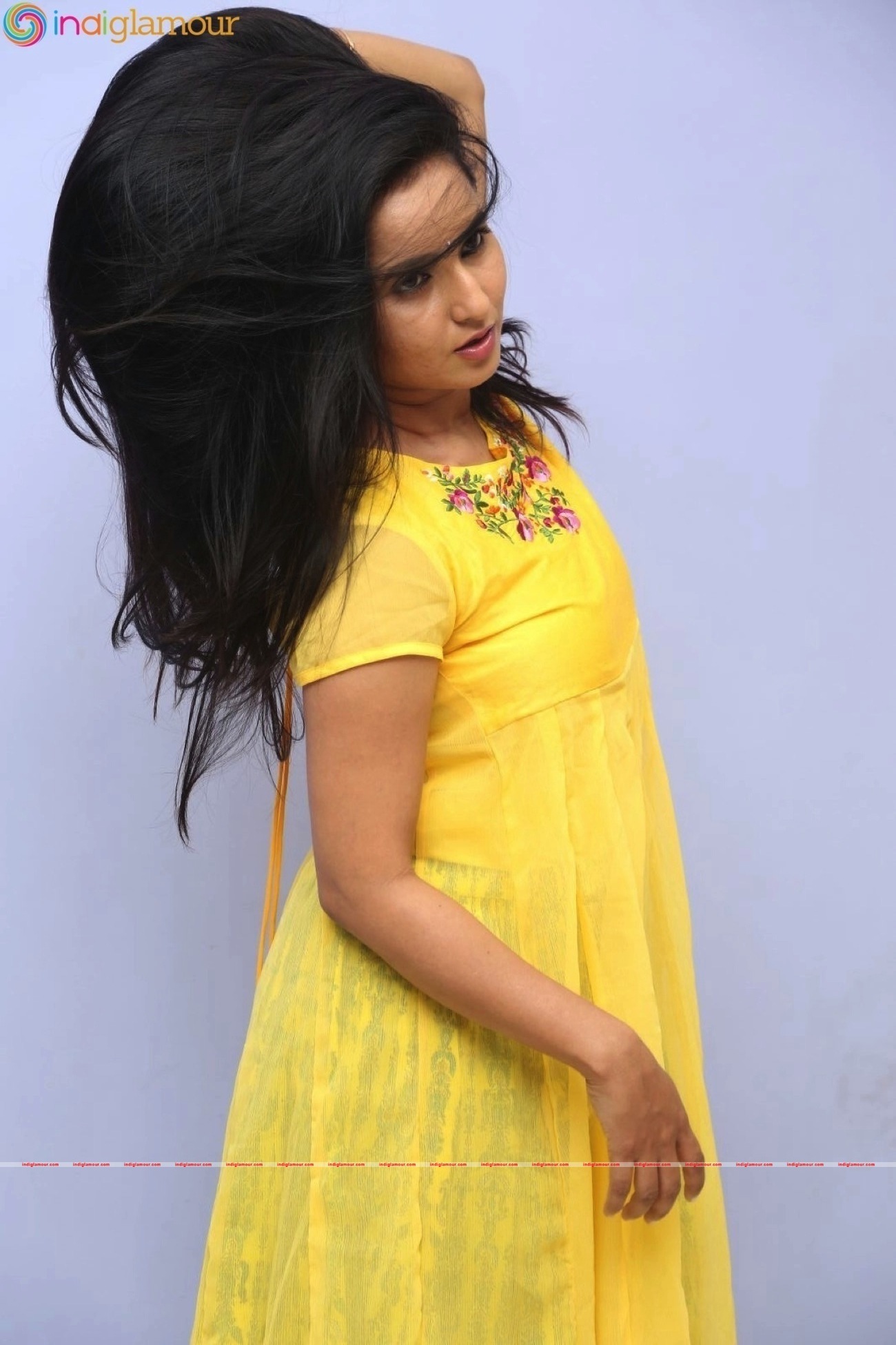 Ishika Singh Actress hd photo