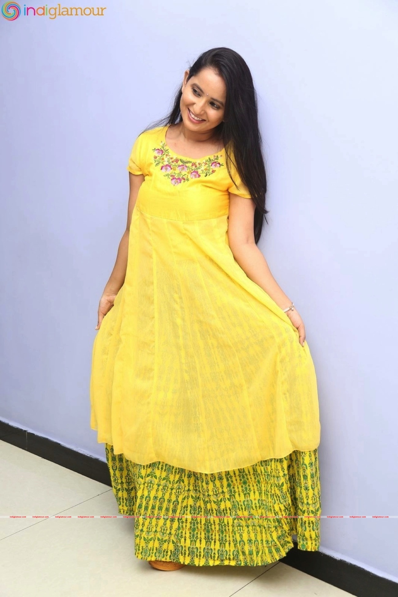 Ishika Singh Actress hd photo