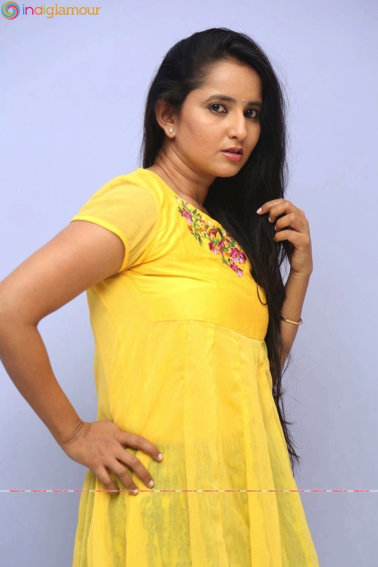Ishika Singh Actress hd photo