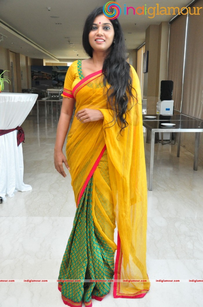 Usha Jadhav Actress hd photo
