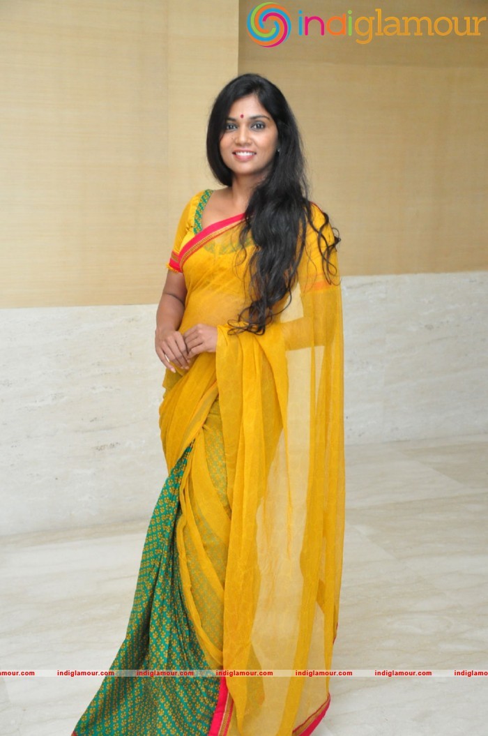 Usha Jadhav Actress hd photo
