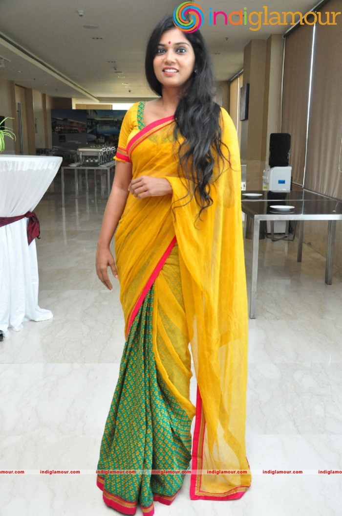Usha Jadhav Actress hd photo