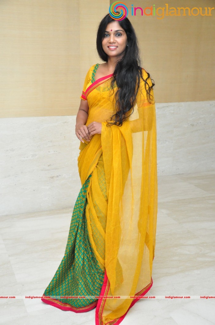 Usha Jadhav Actress hd photo