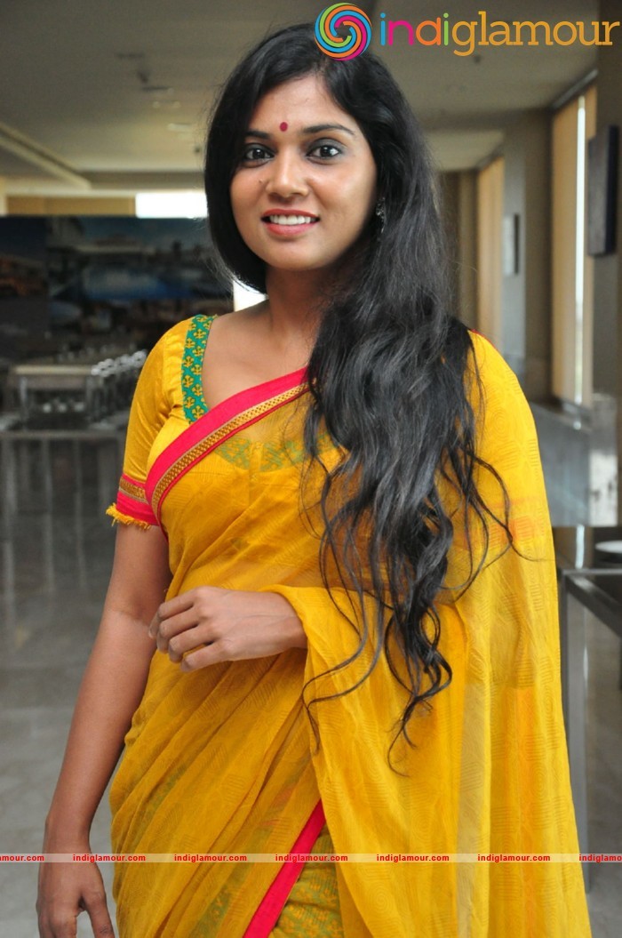 Usha Jadhav Actress hd photo