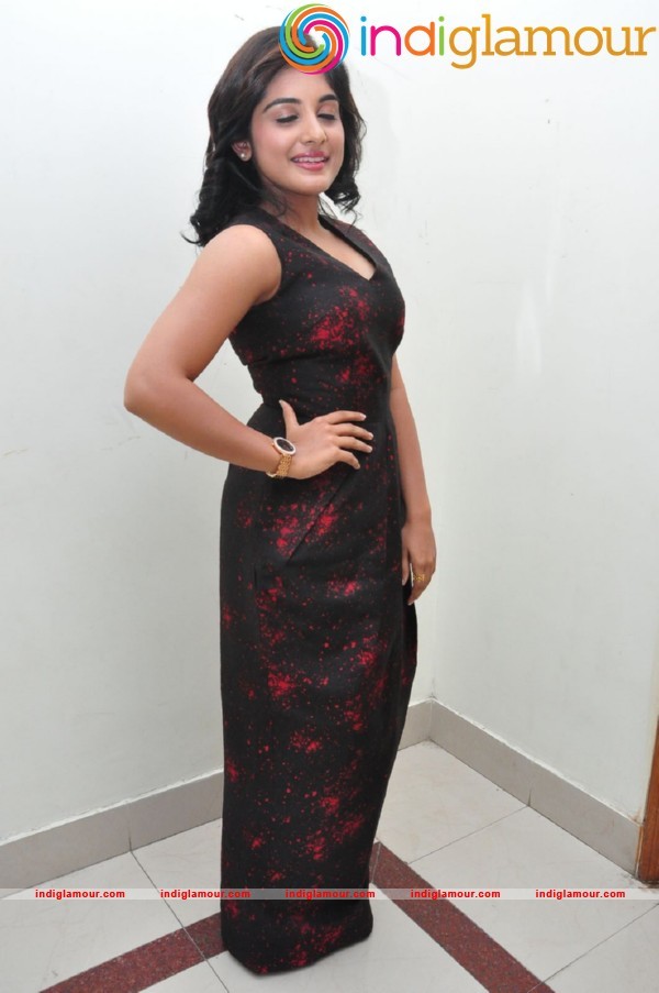 Niveda Thomas Actress hd photo