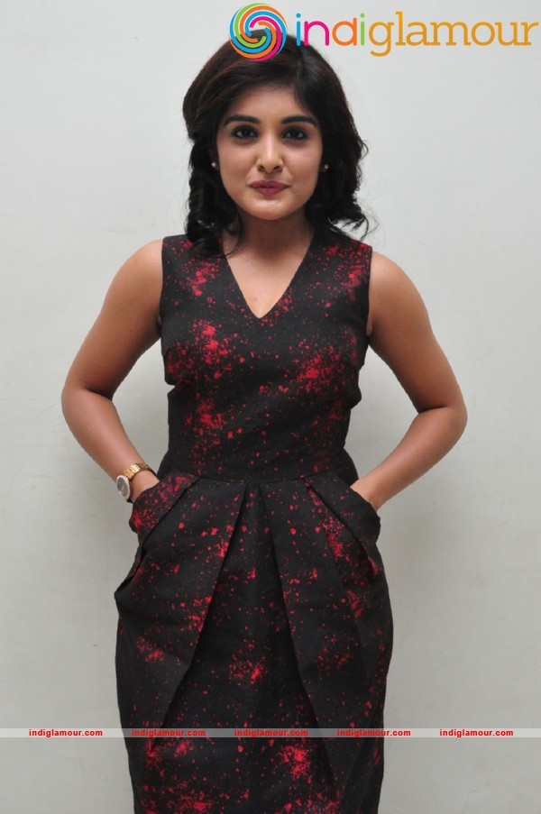 Niveda Thomas Actress hd photo