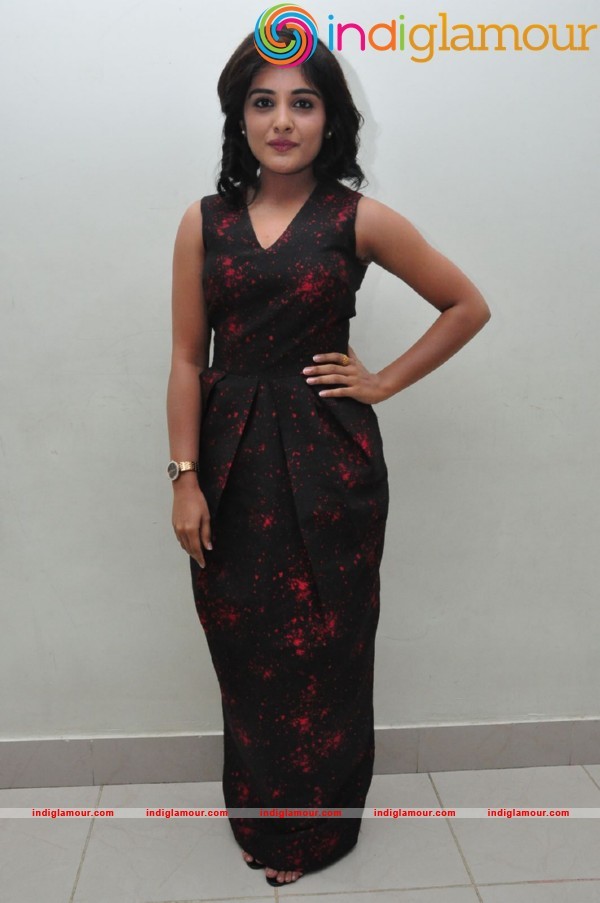 Niveda Thomas Actress hd photo