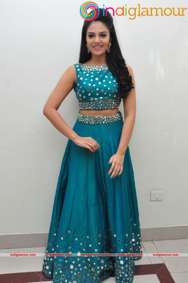 Sree Mukhi Actress hd photo