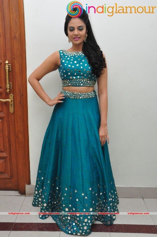 Sree Mukhi Actress hd photo