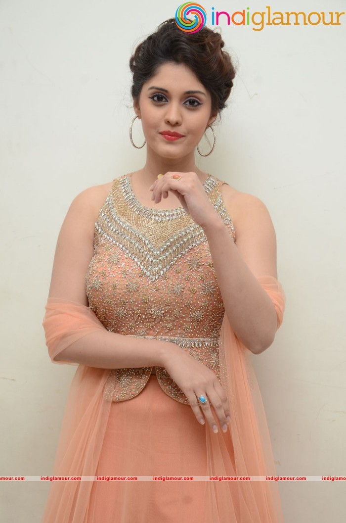 Surabhi Actress hd photo