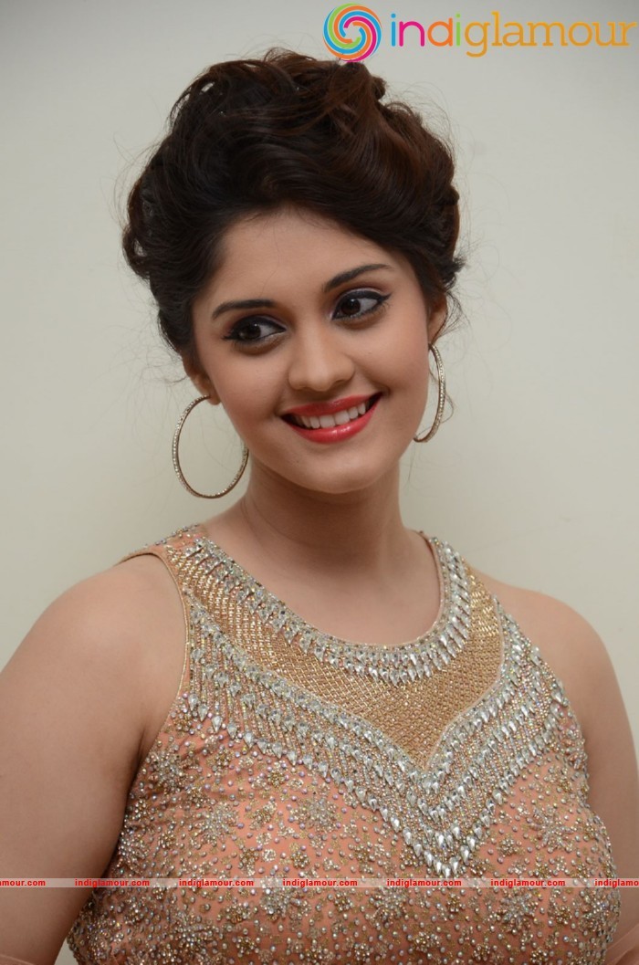 Surabhi Actress hd photo
