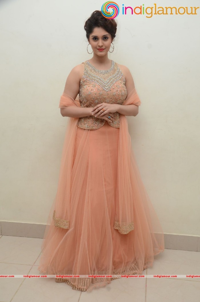 Surabhi Actress hd photo