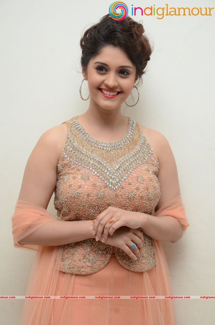 Surabhi Actress hd photo