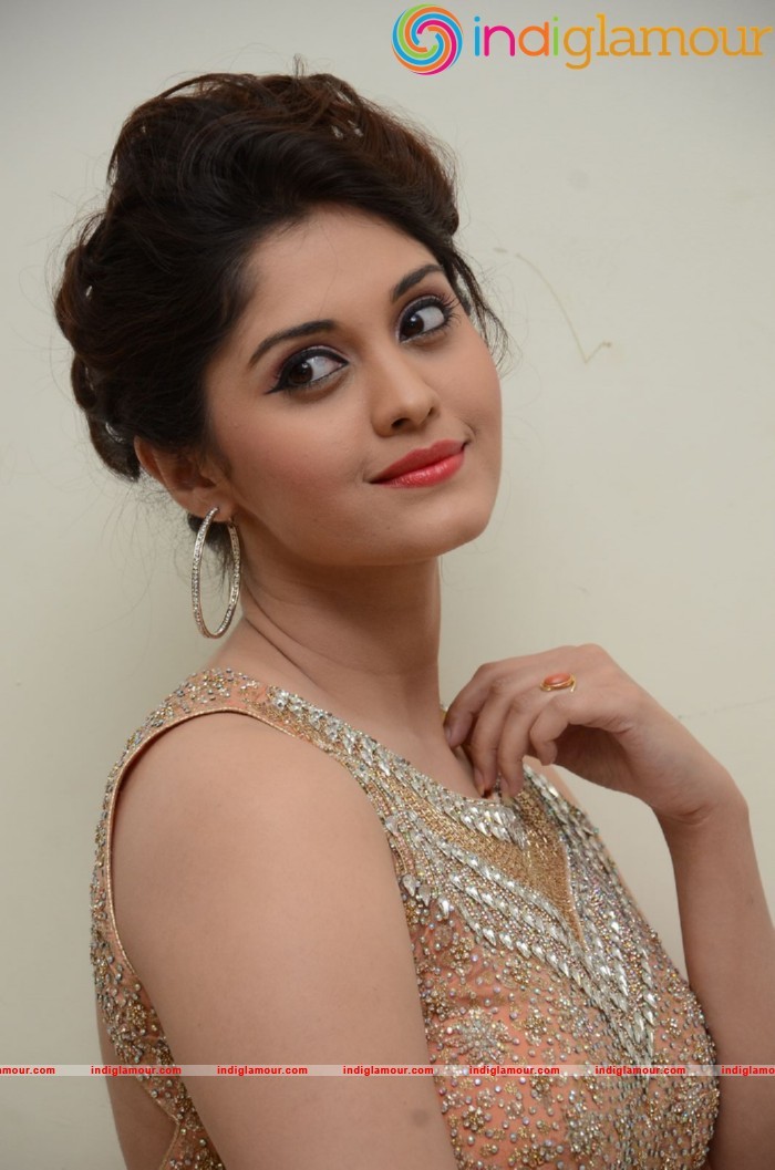 Surabhi Actress hd photo