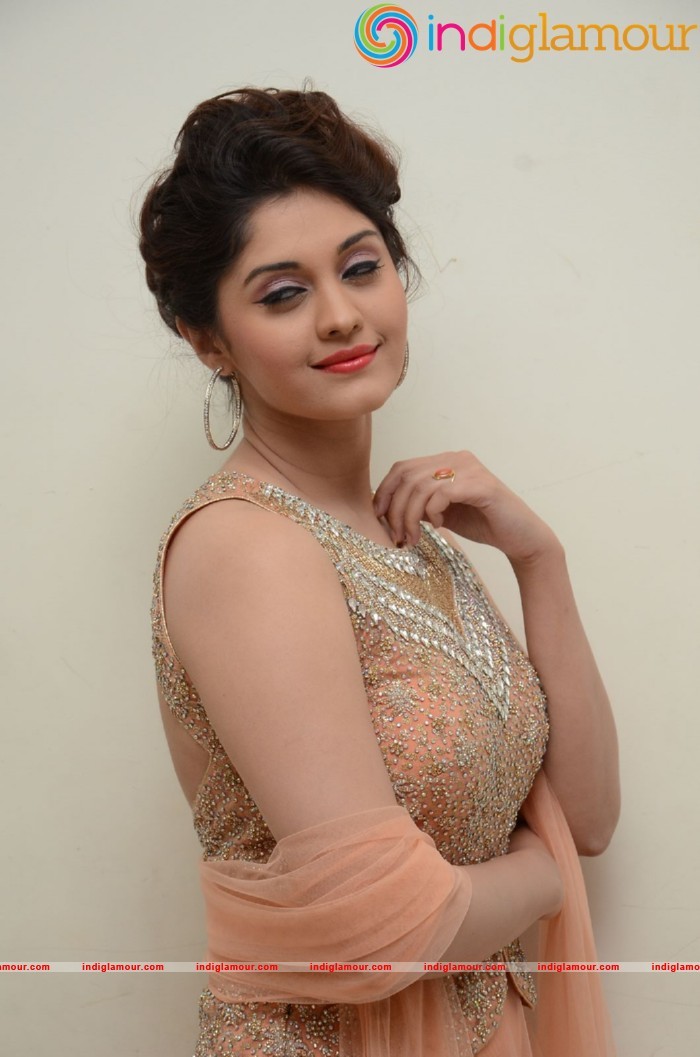 Surabhi Actress hd photo