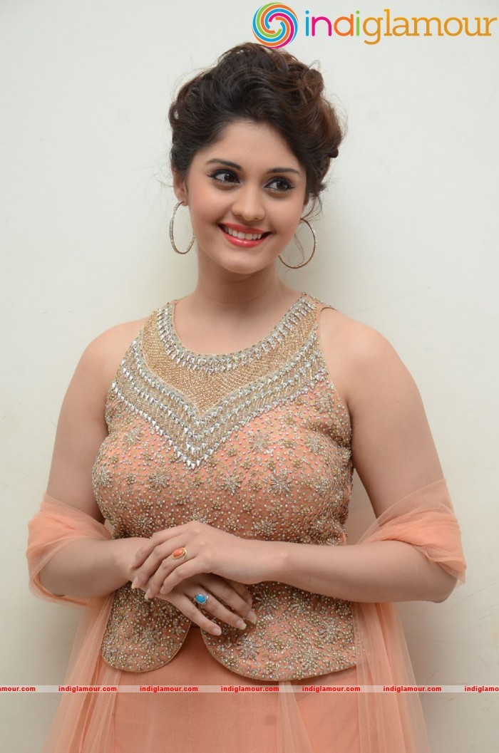 Surabhi Actress hd photo