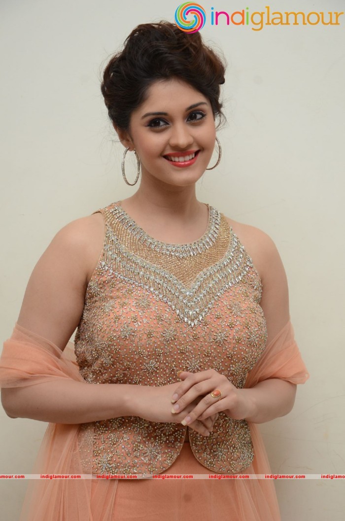Surabhi Actress hd photo