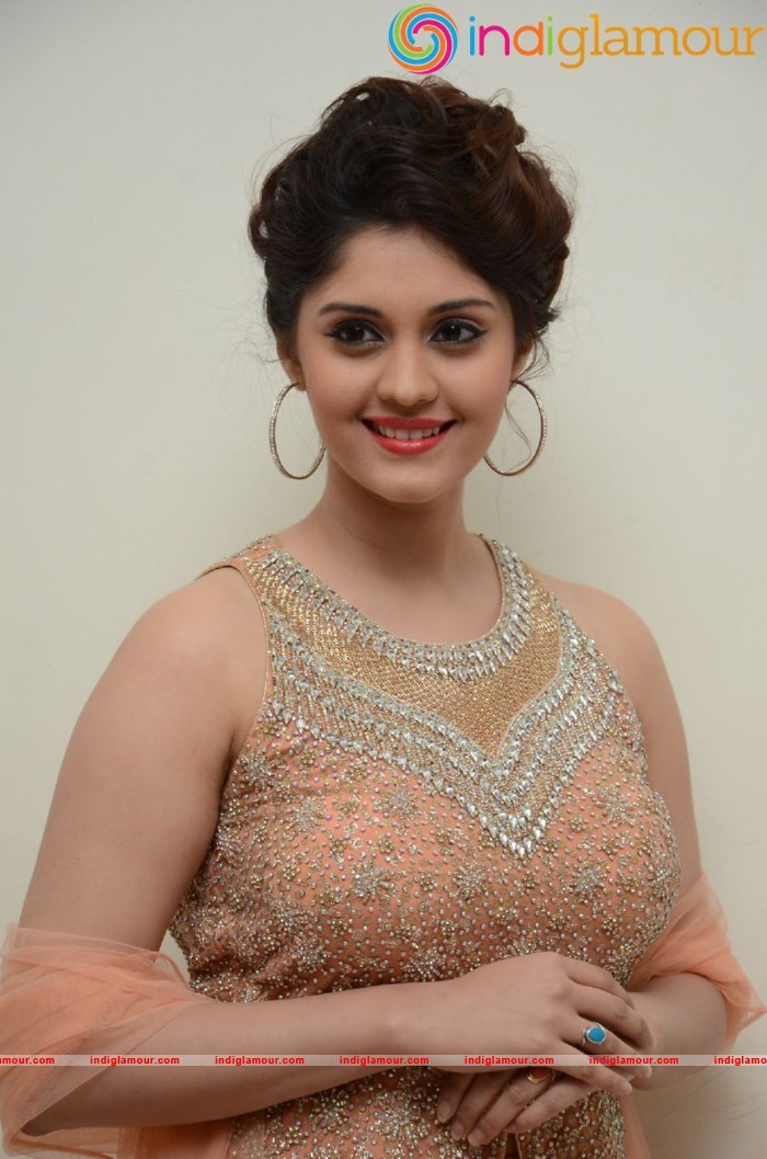 Surabhi Actress hd photo