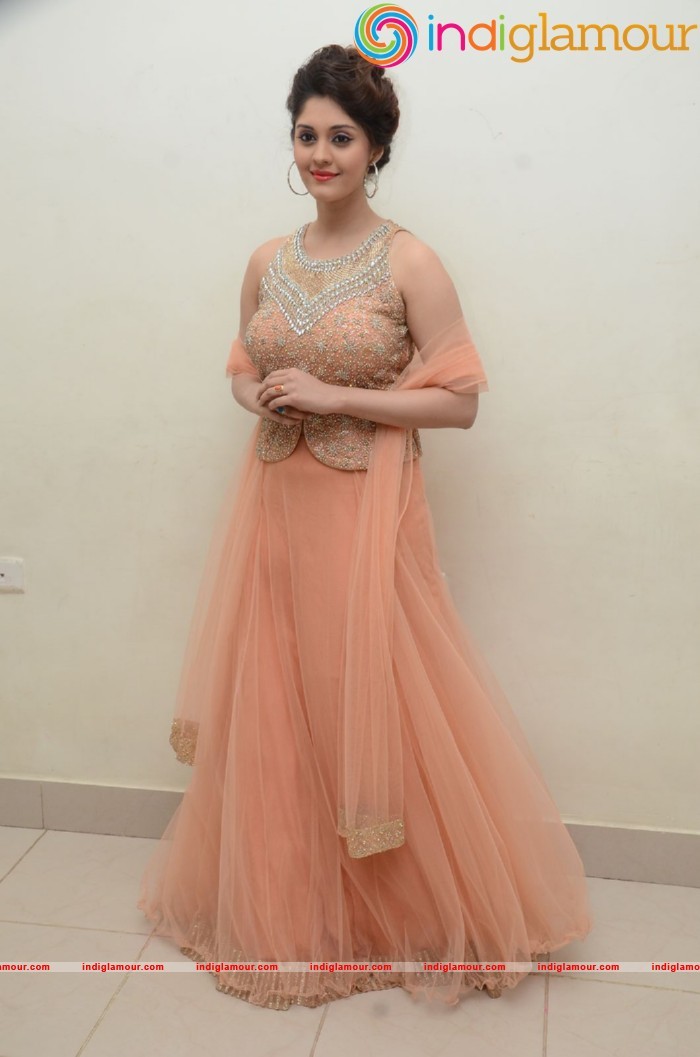 Surabhi Actress hd photo