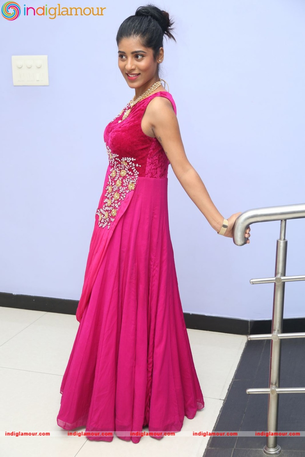 Gayathri Actress hd photo