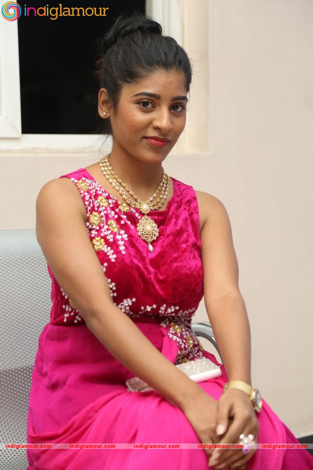 Gayathri Actress hd photo