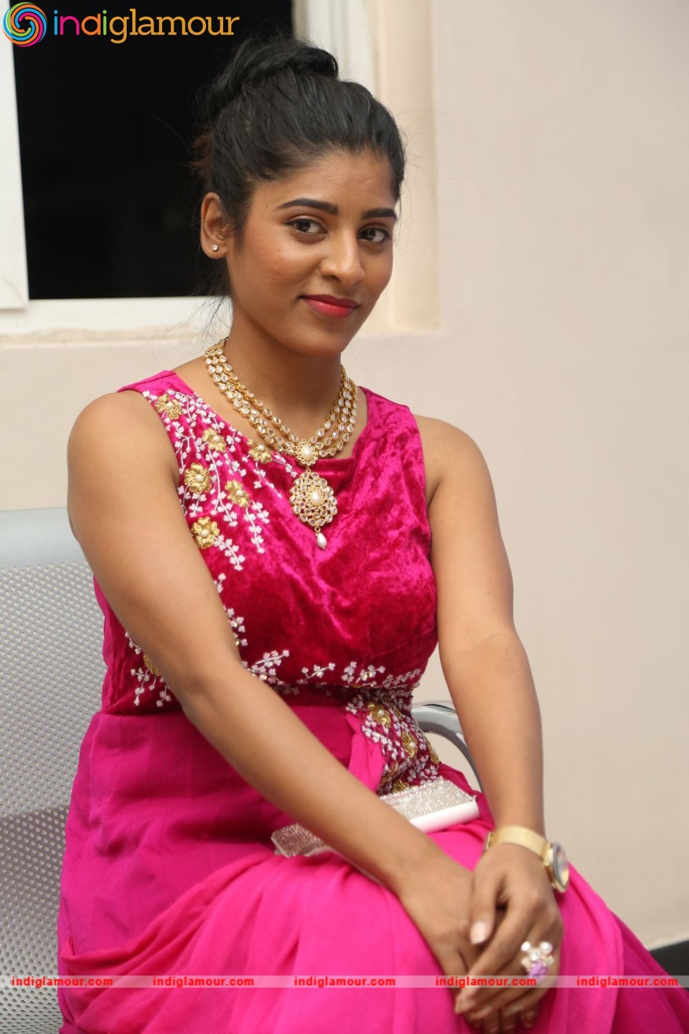 Gayathri Actress hd photo