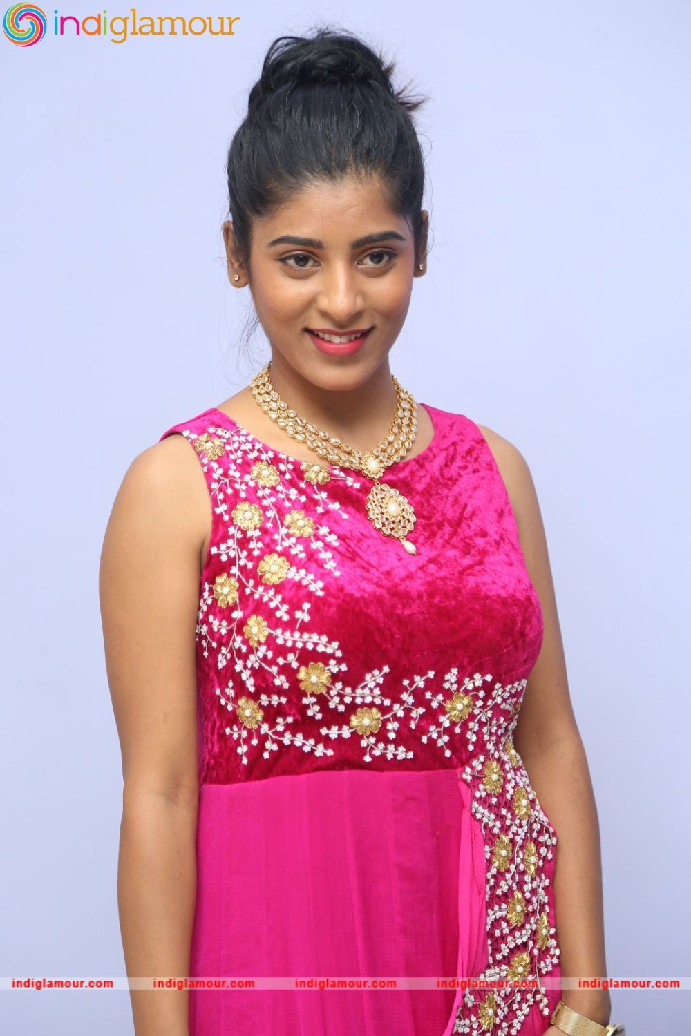 Gayathri Actress hd photo