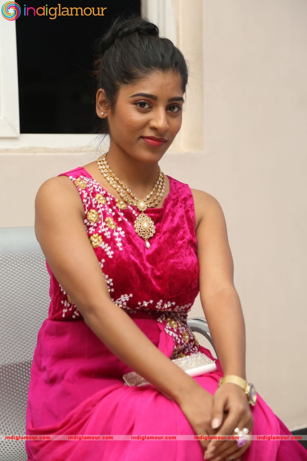 Gayathri Actress hd photo