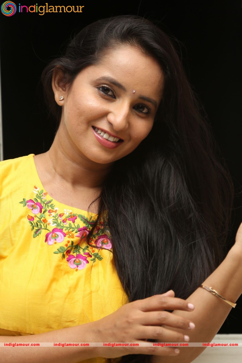 Ishika Singh Actress hd photo